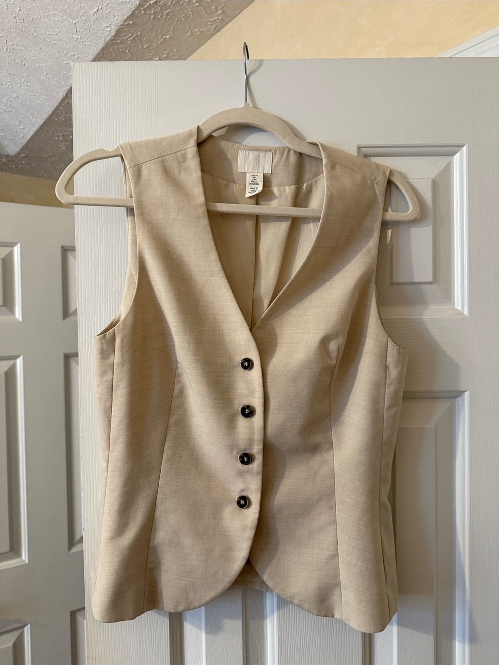 H&M Beige Sleeveless Tailored Vest